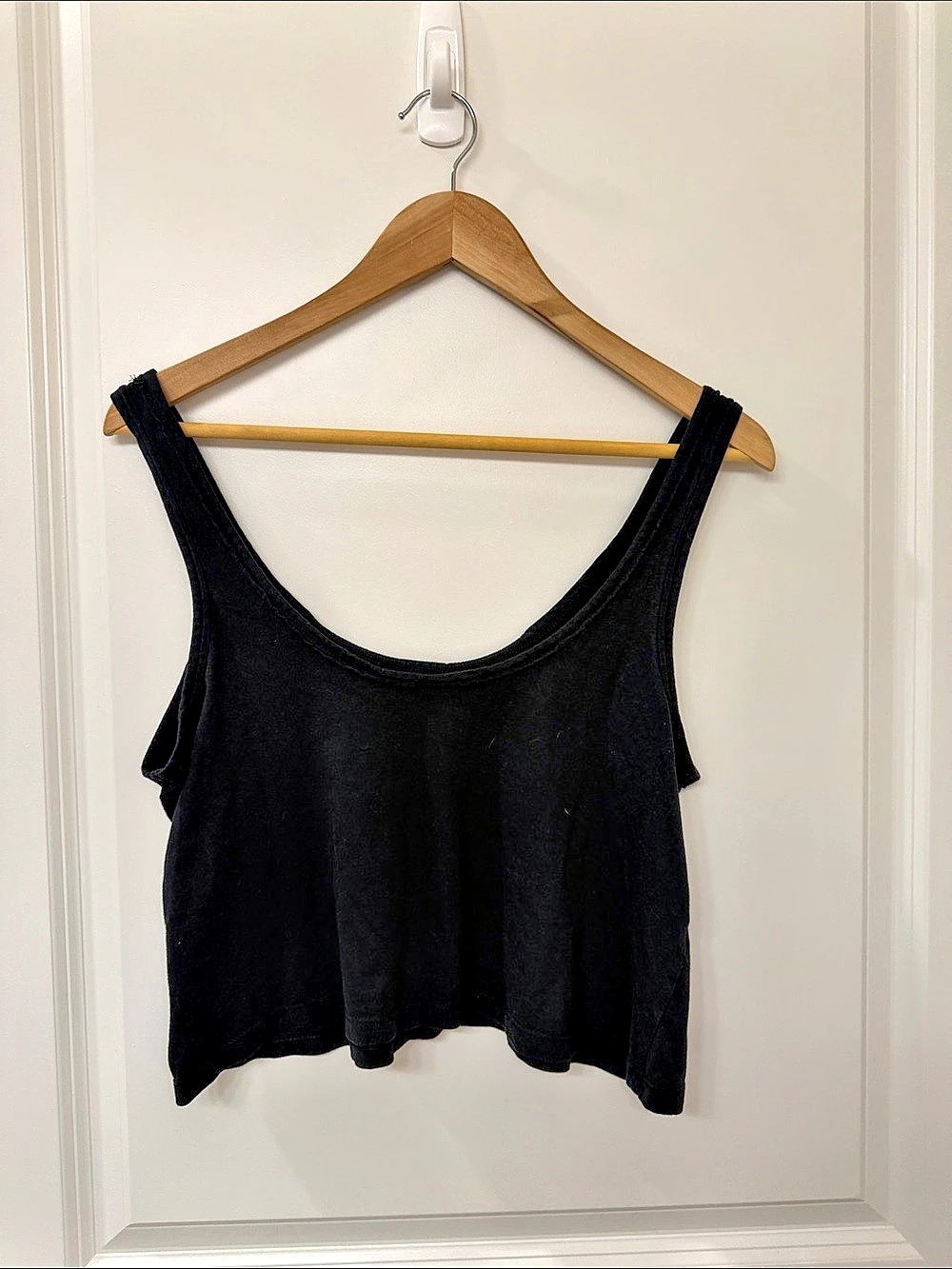 Brass Plum Black Cropped Tank Top Like New